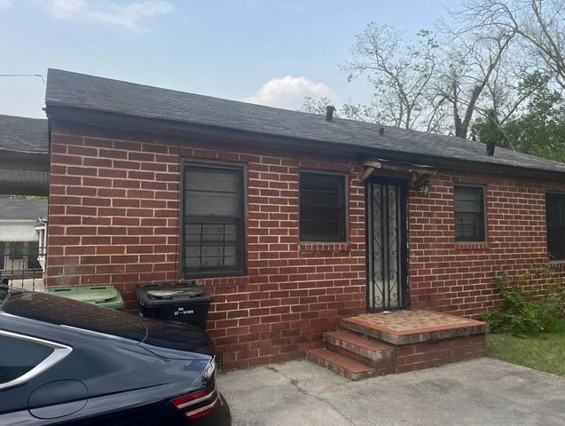 930 Charleston Avenue, Columbus, GA 31906