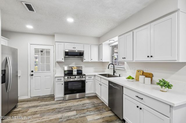 3172 GREEN ARBOR Place, Jacksonville, FL 32277
