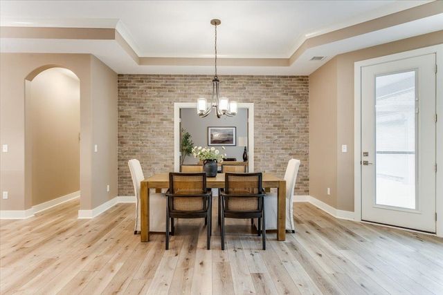7726 E Turquoise, Bel Aire, KS 67226