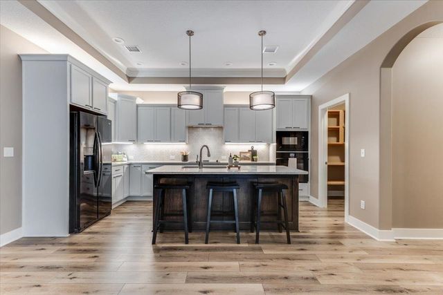 7726 E Turquoise, Bel Aire, KS 67226