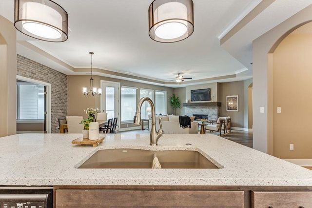 7726 E Turquoise, Bel Aire, KS 67226