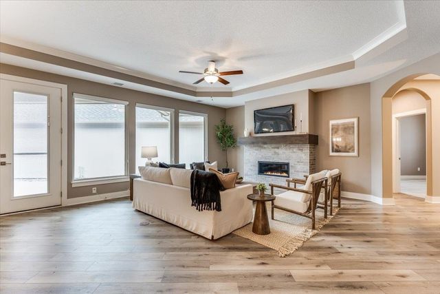 7726 E Turquoise, Bel Aire, KS 67226