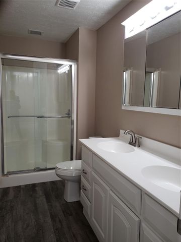 1911 Richmond Vantage Drive, Richmond, TX 77406