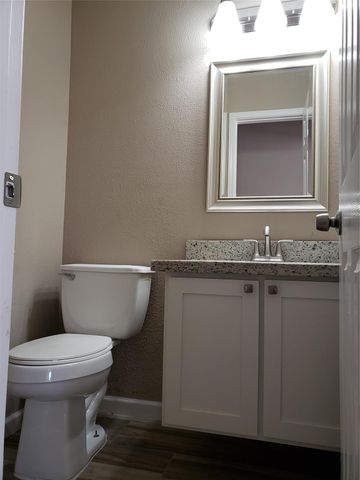 1911 Richmond Vantage Drive, Richmond, TX 77406