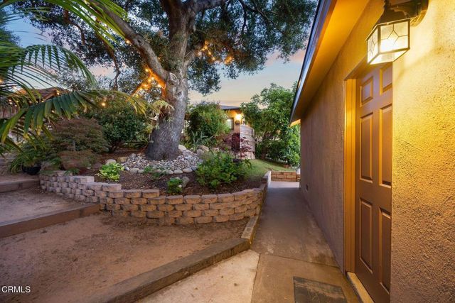 245 E Oak View Avenue, Oak View, CA 93022