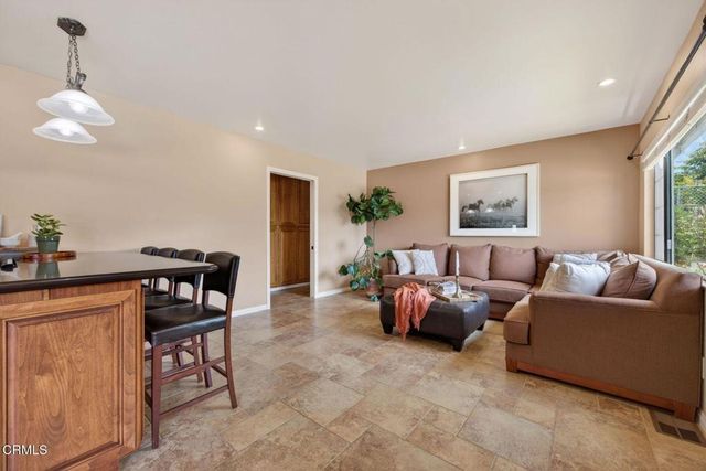 245 E Oak View Avenue, Oak View, CA 93022