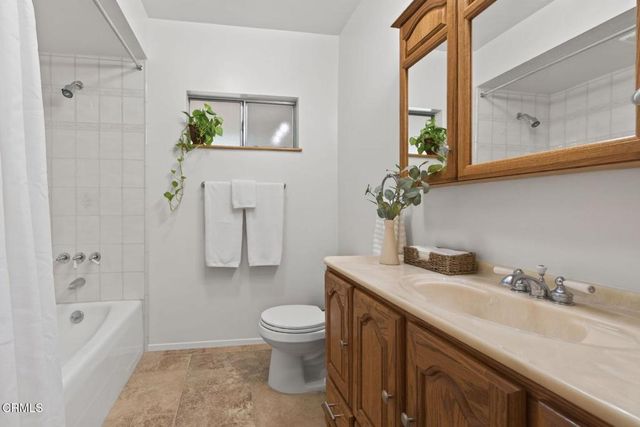 245 E Oak View Avenue, Oak View, CA 93022
