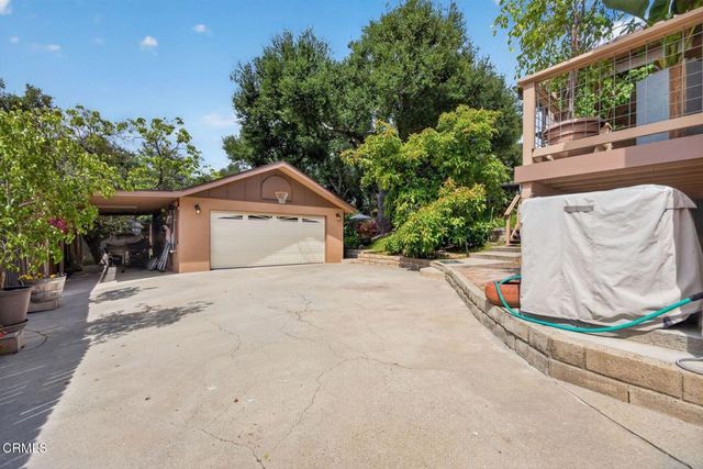 245 E Oak View Avenue, Oak View, CA 93022