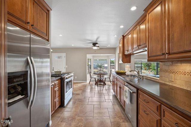 245 E Oak View Avenue, Oak View, CA 93022