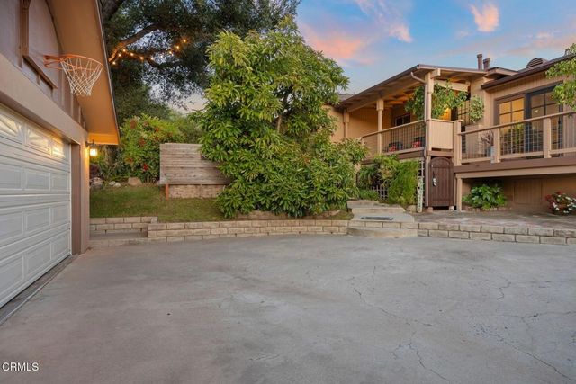 245 E Oak View Avenue, Oak View, CA 93022
