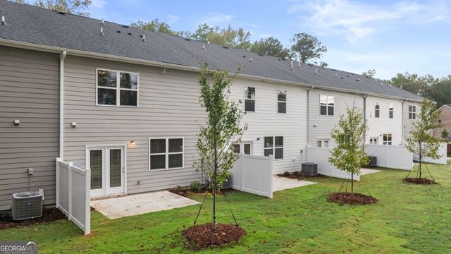 465 Silver Moon Drive, Loganville, GA 30052