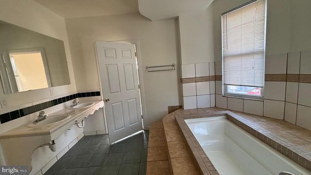 127 S 51ST ST, Philadelphia, PA 19139