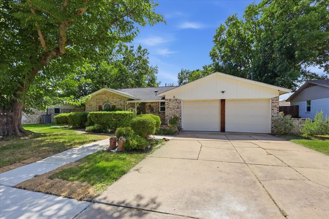 6609 Emily Drive, Watauga, TX 76148