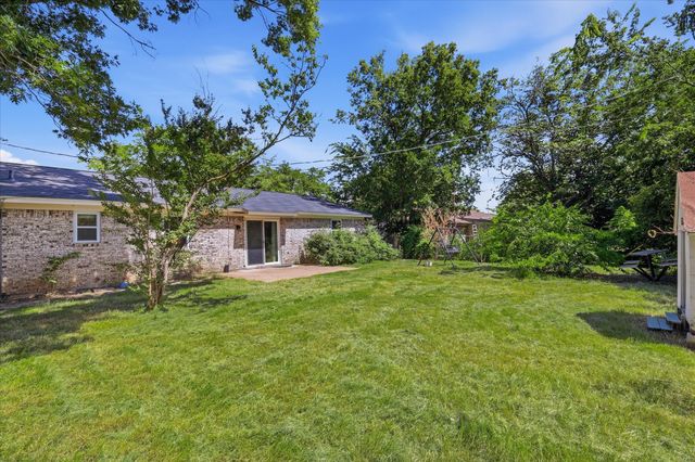 6609 Emily Drive, Watauga, TX 76148