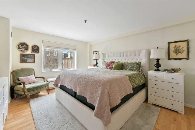 350 North St 404, Boston, MA 02113