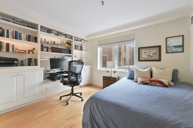 350 North St 404, Boston, MA 02113