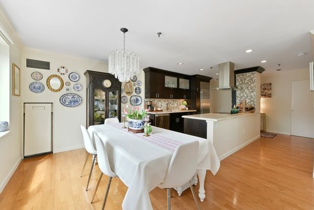 350 North St 404, Boston, MA 02113