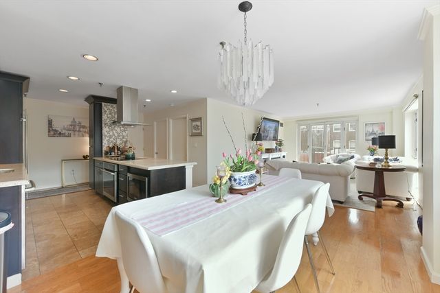 350 North St 404, Boston, MA 02113