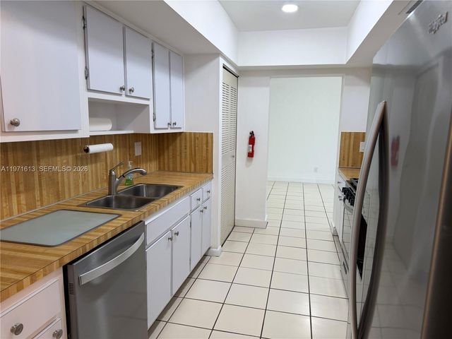 11535 SW 109th Rd 22A, Miami, FL 33176