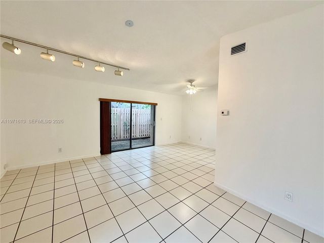 11535 SW 109th Rd 22A, Miami, FL 33176