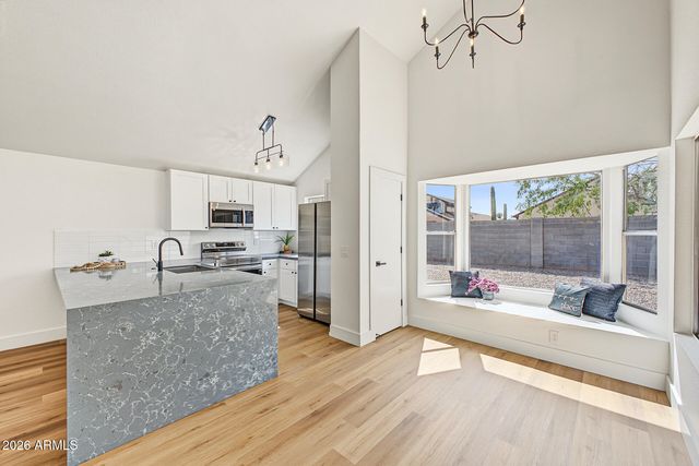 851 E ROCKWELL Drive, Chandler, AZ 85225