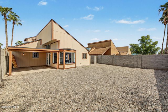 851 E ROCKWELL Drive, Chandler, AZ 85225