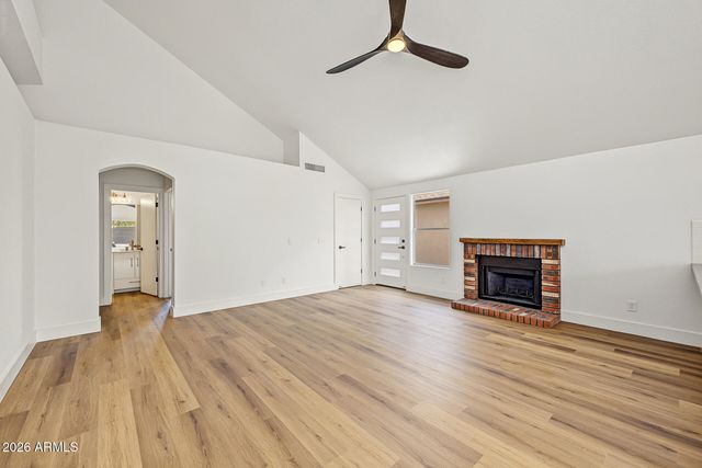 851 E ROCKWELL Drive, Chandler, AZ 85225