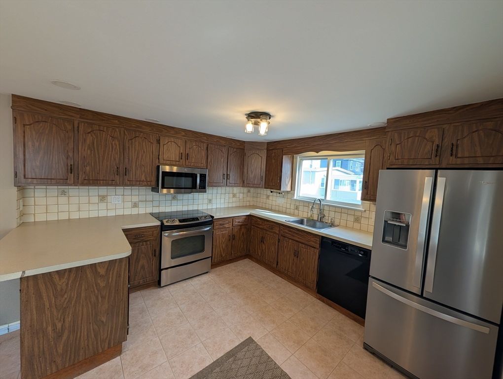 55-57 Dell 55, Melrose, MA 02176