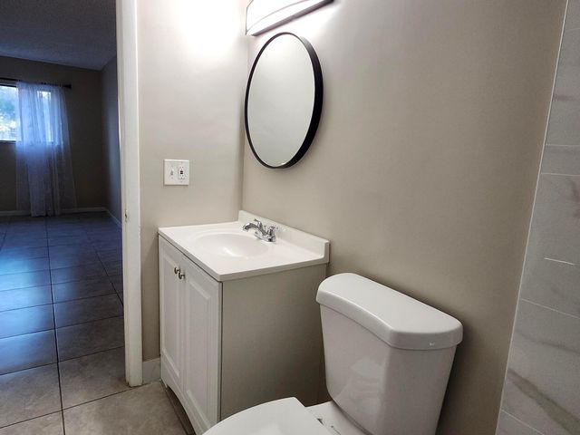 545 Trace Circle 105, Deerfield Beach, FL 33441