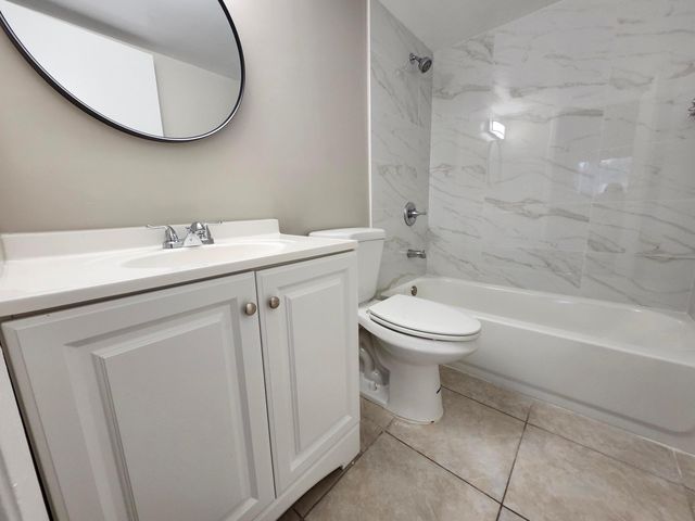 545 Trace Circle 105, Deerfield Beach, FL 33441