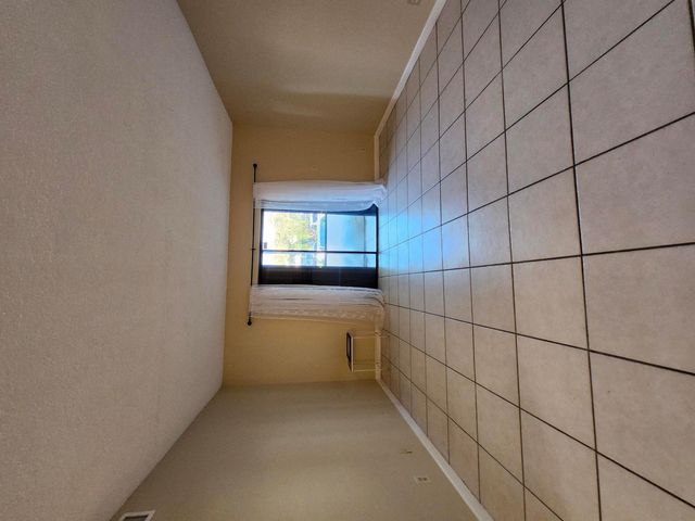 545 Trace Circle 105, Deerfield Beach, FL 33441