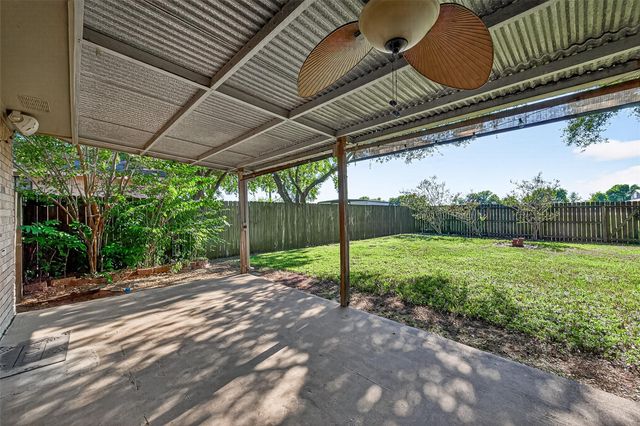 2407 Sue Street, El Campo, TX 77437