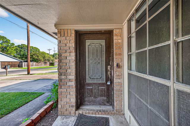 2407 Sue Street, El Campo, TX 77437