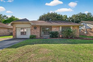 2407 Sue Street, El Campo, TX 77437