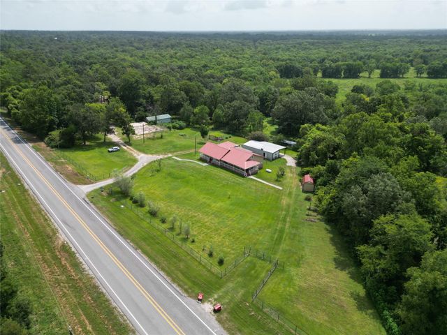 2266 Fm 1008, Dayton, TX 77535