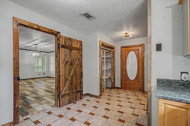 2266 Fm 1008, Dayton, TX 77535