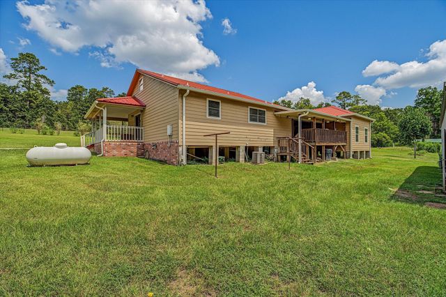 2266 Fm 1008, Dayton, TX 77535