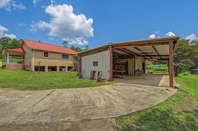 2266 Fm 1008, Dayton, TX 77535