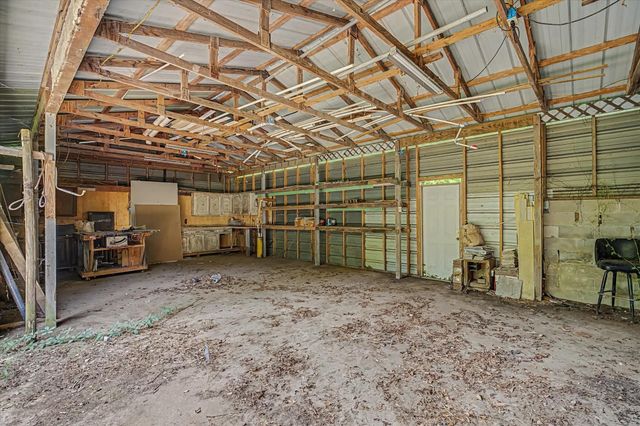 2266 Fm 1008, Dayton, TX 77535