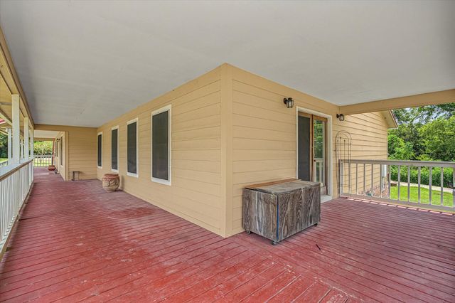 2266 Fm 1008, Dayton, TX 77535