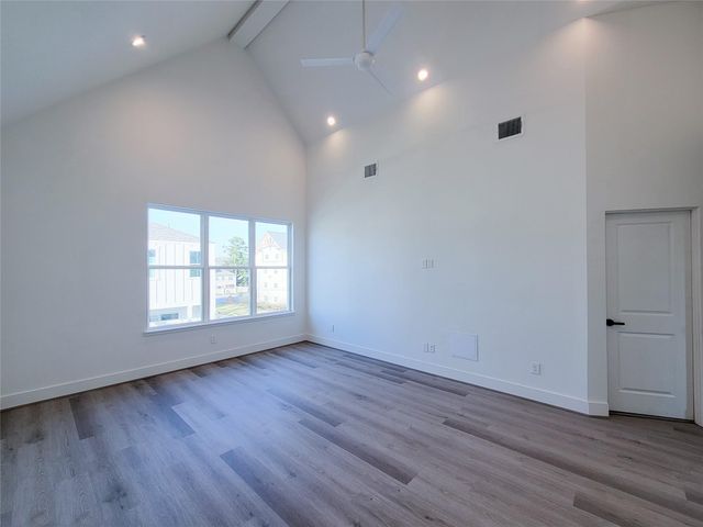 7703 Earl Rudder Way, Houston, TX 77055