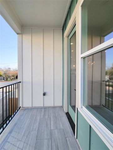 7703 Earl Rudder Way, Houston, TX 77055