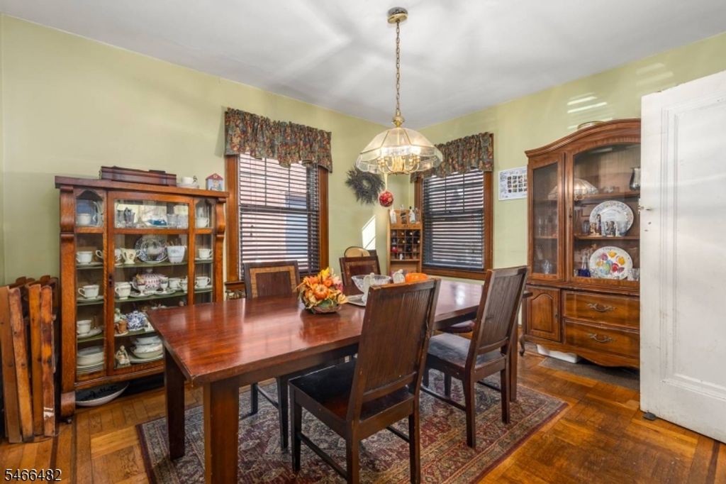 544 Highridge Ave, Cliffside Park Boro, NJ 07010 — photo 3