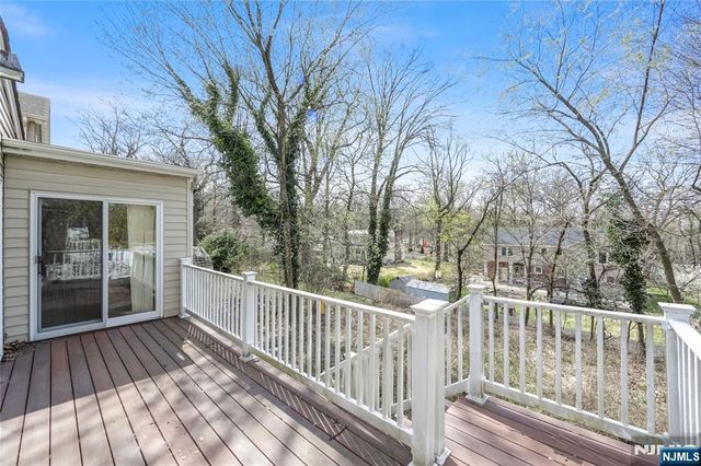 290 Van Nostrand Avenue, Englewood, NJ 07631