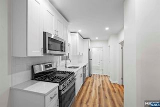 425 7th Street, Fairview, NJ 07022