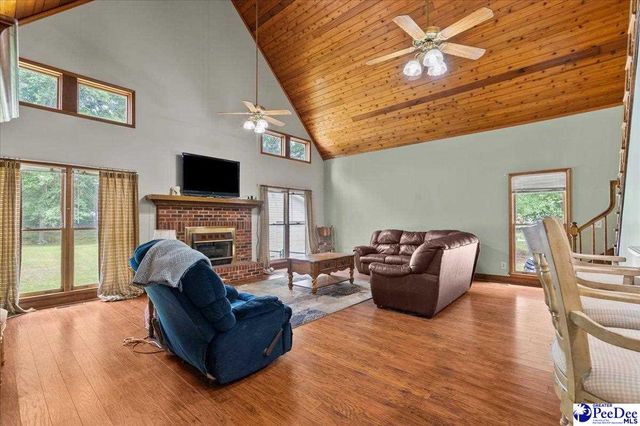 543 White Oak Circle, Hartsville, SC 29550