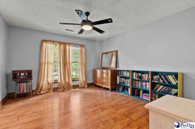 543 White Oak Circle, Hartsville, SC 29550