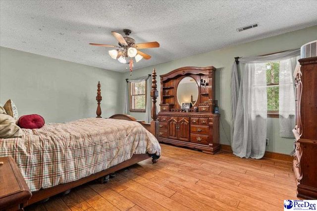 543 White Oak Circle, Hartsville, SC 29550