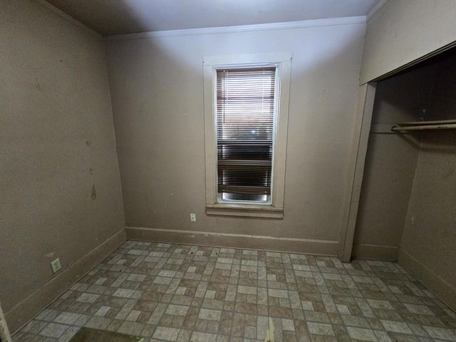 2935 N Vel R Phillips AVENUE, Milwaukee, WI 53212