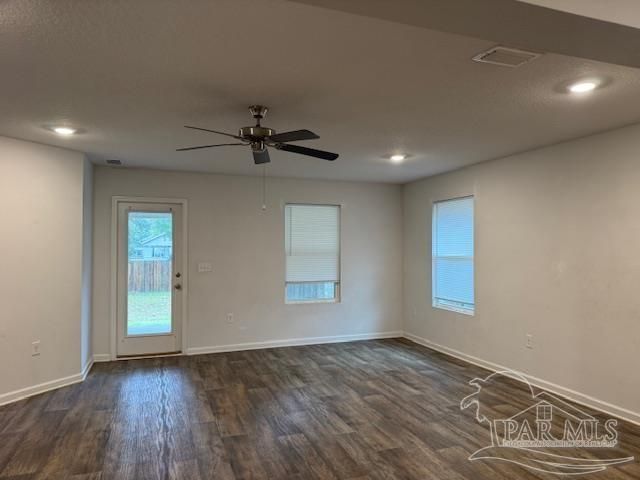 7416 Oak Lake Blvd, Pensacola, FL 32526